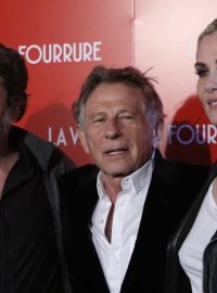 Režisér Roman Polanski (uprostřed) a hvězdy jeho filmu Venuše v kožichu – Emmanuelle Seignerová a Mathieu Amalric