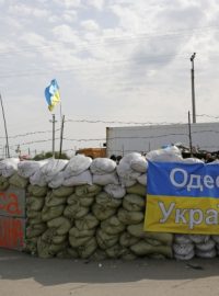 Ukrajina. Stanoviště ukrajinské domobrany u města Oděsa