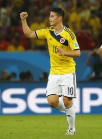 Kolombie postoupila do čtvrtfinále díky dvěma brankám Jamese Rodrígueze