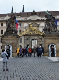 Brána gigantů se sousoším Souboj Titánů na Pražském hradě