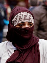 Muslimská žena v Canterbury