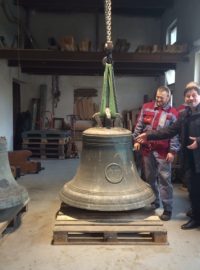 Zvony ze Starého Bohumína restaurují v dílně Rostislava Bouchala