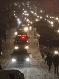 Sněhová bouře v Istanbulu zkomplikovala dopravu