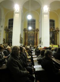 Pietní ekumenická bohoslužba za oběti tragédie v Uherském Brodě