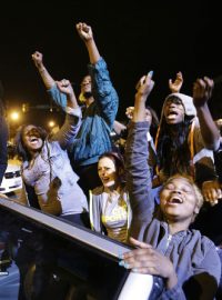 Obyvatelé Baltimoru slaví – v souvislosti s případem Freddieho Graye se úřady rozhodly obvinit šest policistů