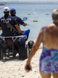 Tunisko zpřísnilo bezpečnostní opatření. Ostrahu pláží posílila tisíckovka policistů