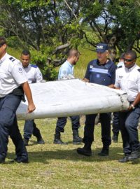 Snad už tento týden budeme vědět, zda část křídla pocházející pravděpodobně z Boeingu 777, která se minulý týden našla na pobřeží Réunionu, skutečně patřila tomuto stroji
