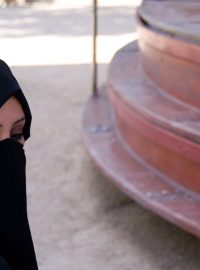 Muslimská žena v nikábu