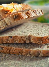 Toastový chleba, pečivo, plátky (ilustrační foto)