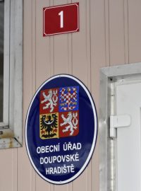 Ve dvou nových obcích, Bražci a Doupovském Hradišti, si lidé poprvé volili zastupitelstva