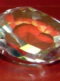 Diamant Koh-i-Noor (replika)