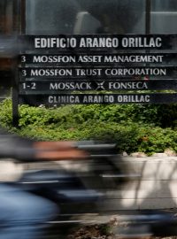 Firemní cedule před sídlem společnosti Mossack Fonseca