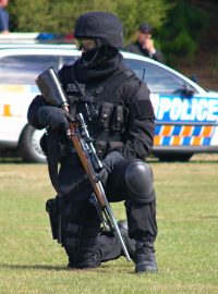 Policejní odstřelovač (ilustrační foto)