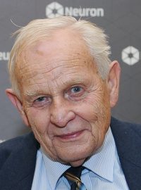 Molekulární genetik Jan Svoboda patřil mezi světové zakladatele retrovirologie.