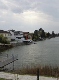 Nedokončený vodní průplav Dunaj-Odra-Labe nedaleko Vídně