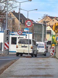 Na hranici s Německem v Žitavě je nově rychlost snížená na 10 km/h