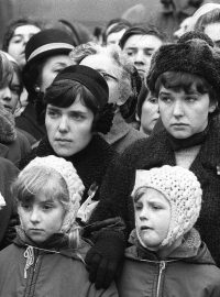Lidé při pohřbu Jana Palacha, 25. ledna 1969