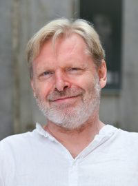 Milan Tesař, novinář a autor knihy Štěstí po česku