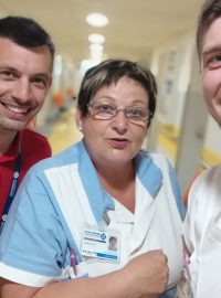 Oceněná sestra Jana Březinová ve službě s kolegy kardiology z Litomyšlské nemocnice
