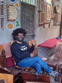 Melaku Belay si Fendiku poprvé pronajal v roce 2008. Od té doby z ní vybudoval uznávané centrum kultury v etiopské metropoli