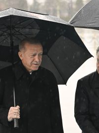 Finský prezident Sauli Niinistö a turecký prezident Recep Tayyip Erdogan v Ankaře