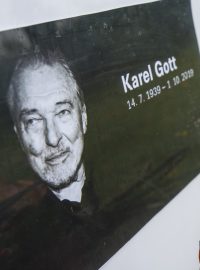 Karel Gott zemřel 1. října 2019