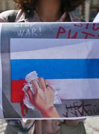 Rusové protestují proti válce