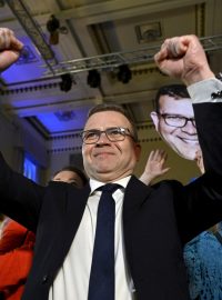 Petteri Orpo, předseda Národní koaliční strany, která ve Finsku vyhrála volby