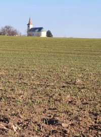 Jaro 2022 na Kroměřížsku - zemědělce trápí sucho (pole u obce Postoupky)