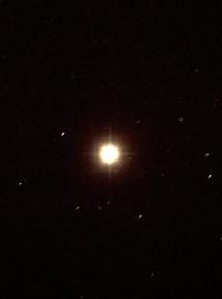 Hvězda Betelgeuse by mohla podle vědců brzy explodovat.