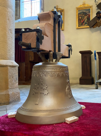 Do kostela svatého Haštala dorazily nové zvony