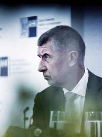 Premiér Andrej Babiš.
https://www.irozhlas.cz/zpravy-domov/andrej-babis-stret-zajmu-evropska-komise-agrofert-audit_2011120530_kno