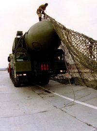 Ruské jaderné zbraně, snímek z roku 2000