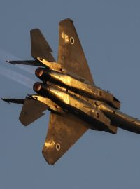 Izraelská stíhačka F-15 (ilustrační foto)