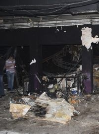 Čtveřice mužů dostala desítek let vězení za požár diskotéky v Brazílii na konci ledna roku 2013, při kterém zahynulo 242 lidí
