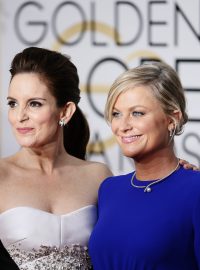 Moderátorská dvojice příštích Zlatých glóbů, herečky Tina Fey (vlevo) a Amy Poehler.
