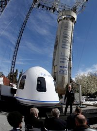 Raketa New Shepard  firmy Blue Origin s modulem pro posádku