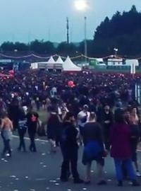 Kvůli teroristické hrozbě přerušen rockový festival Rock am Ring  v Nürburgu.