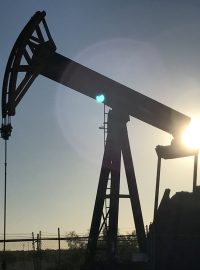 Zařízení na těžbu ropy