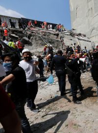 Mexiko zasáhlo zemětřesení o síle 7,1 stupně.
