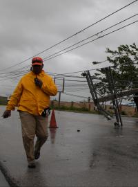 Hurikán Maria se ve čtvrtek přehnal přes Portoriko a zeslábl, dál ale pustoší Karibik