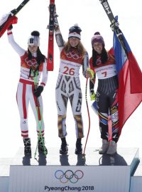 Ester Ledecká na stupních vítězů lyžařské super-G