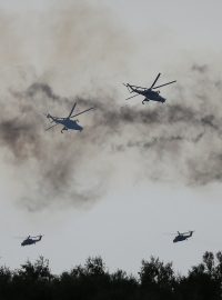 ukrajinské vrtulníky MI-24 při cvičení v roce 2018