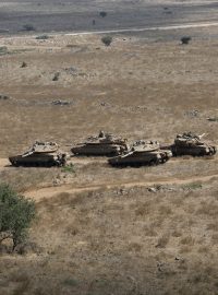 Obrněná vozidla izraelské armády v Golanských výšinách