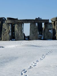 Málokterá památka zřejmě skrývá tolik tajemství, jako jihoanglický areál Stonehange