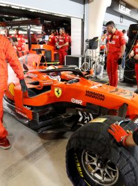 Ferrari vyhrálo první dva tréninky Velké ceny Bahrajnu