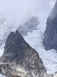Ledovec na jižní straně Mont Blancu
