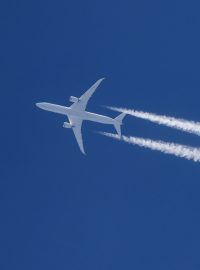 Přispělo ke srážkám menší množství letadel ve vzduchu?
