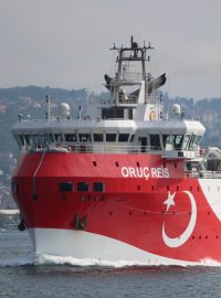 Turecké plavidlo Oruç Reis se vrací do sporných vod Středozemního moře, kde bude po deset dní provádět těžební průzkum