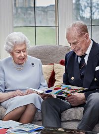 Královna Alžběta II. a princ Philip oslavili 73. výročí svatby (listopad 2020)